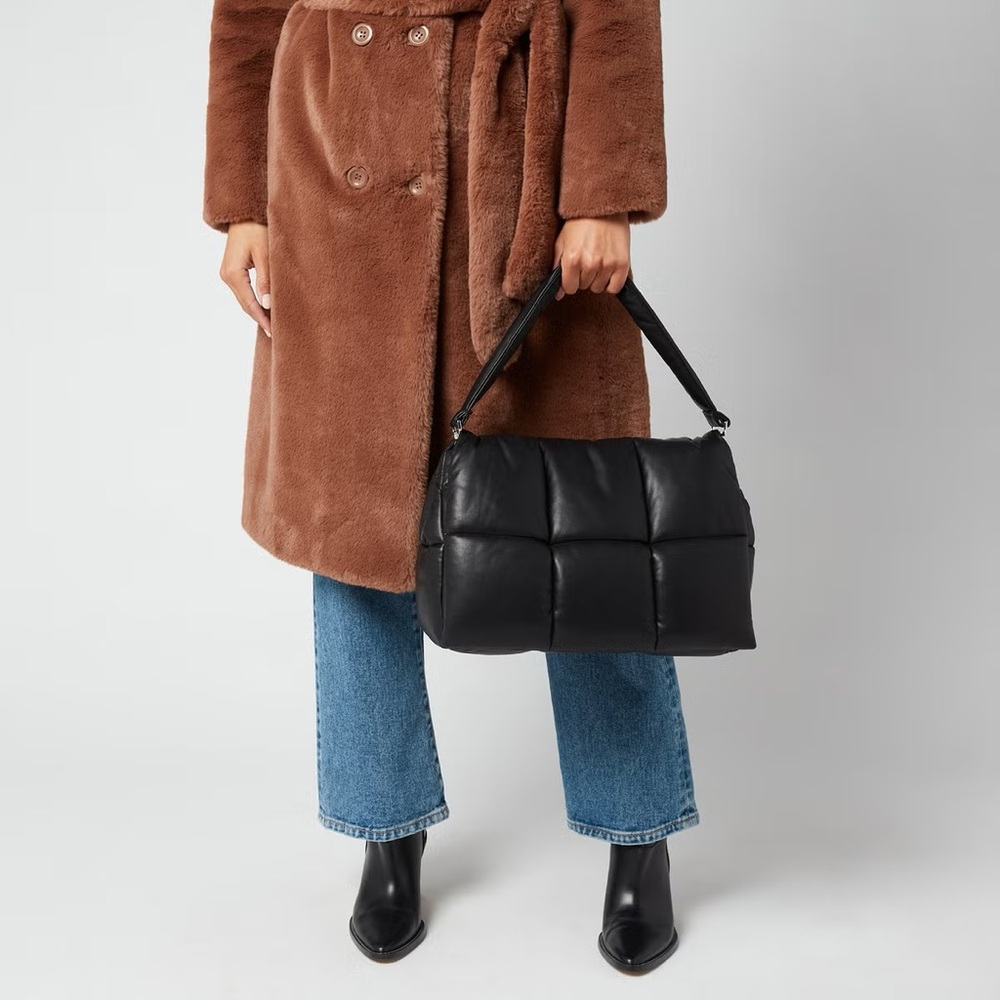 Stand Studio pillow black bag